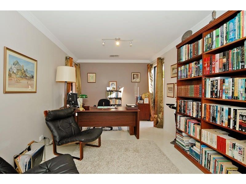 6 O’Mara Boulevard, Iluka WA 6028