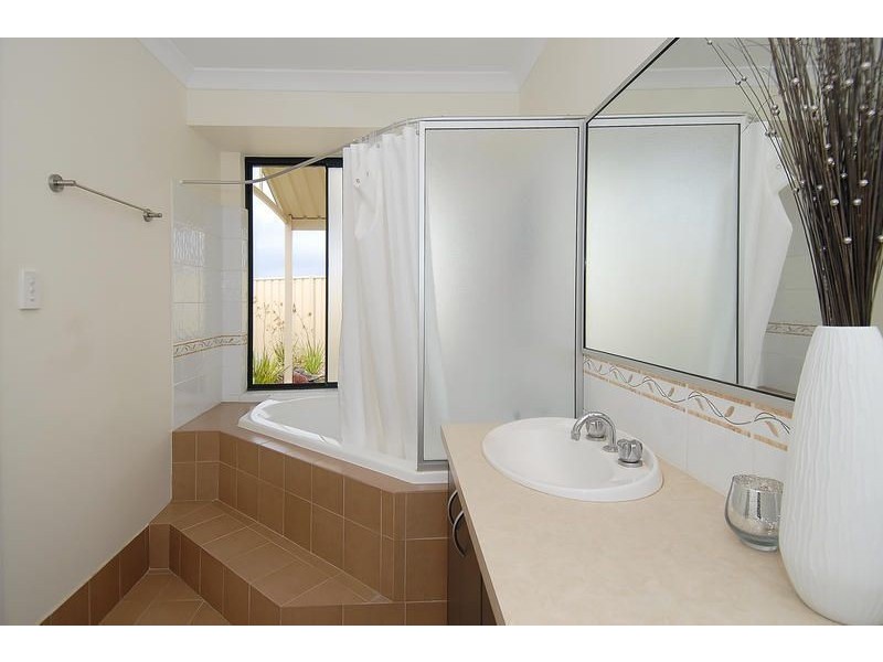 79 Sundowner Meander, Banksia Grove WA 6031