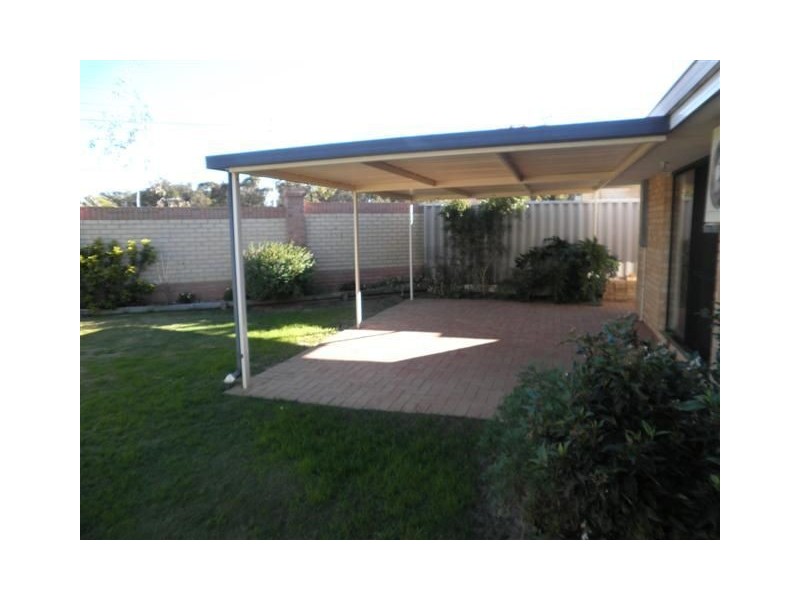 82 Balladong Loop, Carramar WA 6031