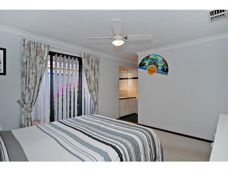 8 Clinker Road, Ocean Reef WA 6027