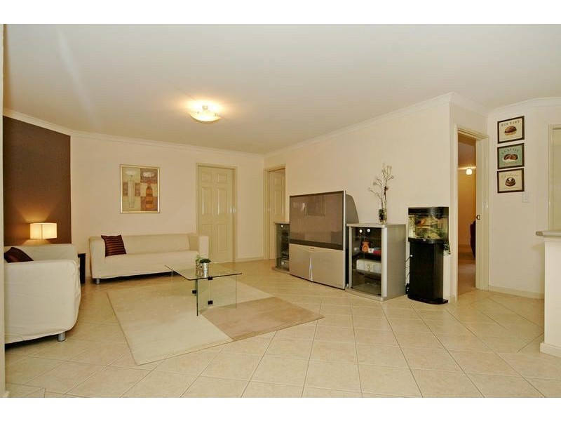 30 Monaltrie Loop, Carramar WA 6031