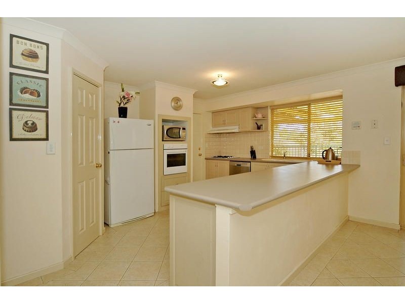 30 Monaltrie Loop, Carramar WA 6031