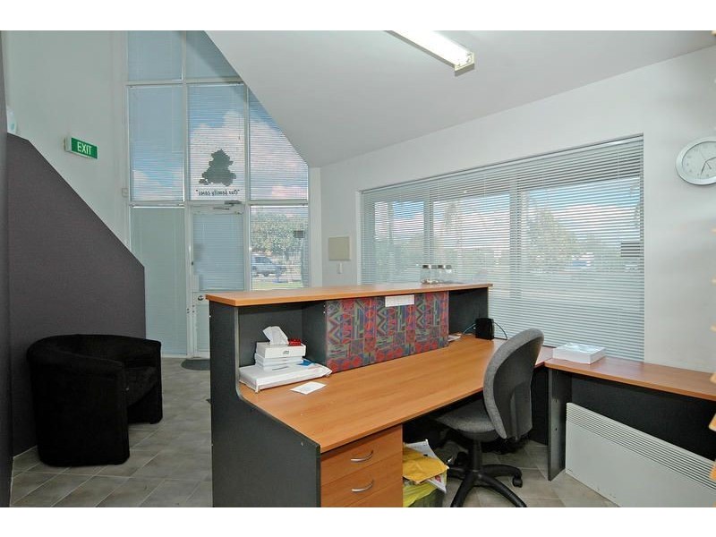 31 Irvine Drive, Malaga WA 6090