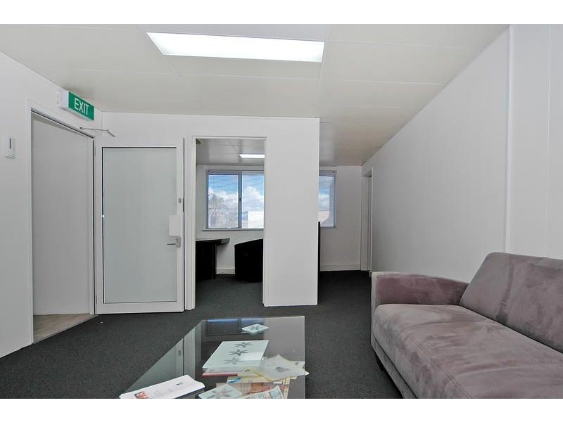 31 Irvine Drive, Malaga WA 6090