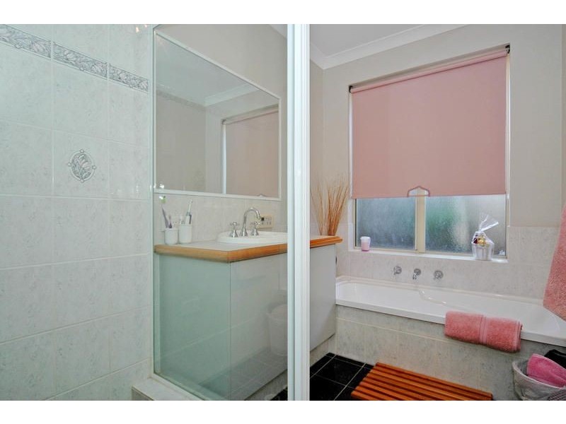 2 Bothwell Way, Wanneroo WA 6065