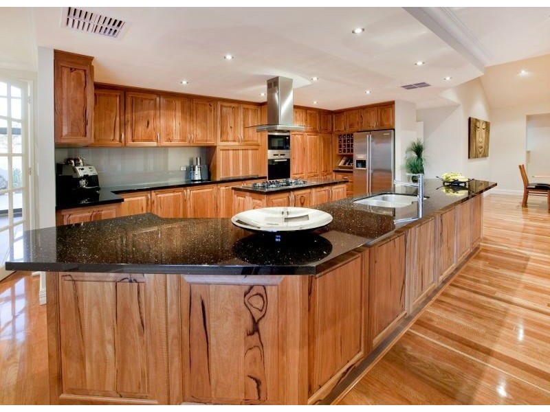 10 Plymouth Cove, Ocean Reef WA 6027