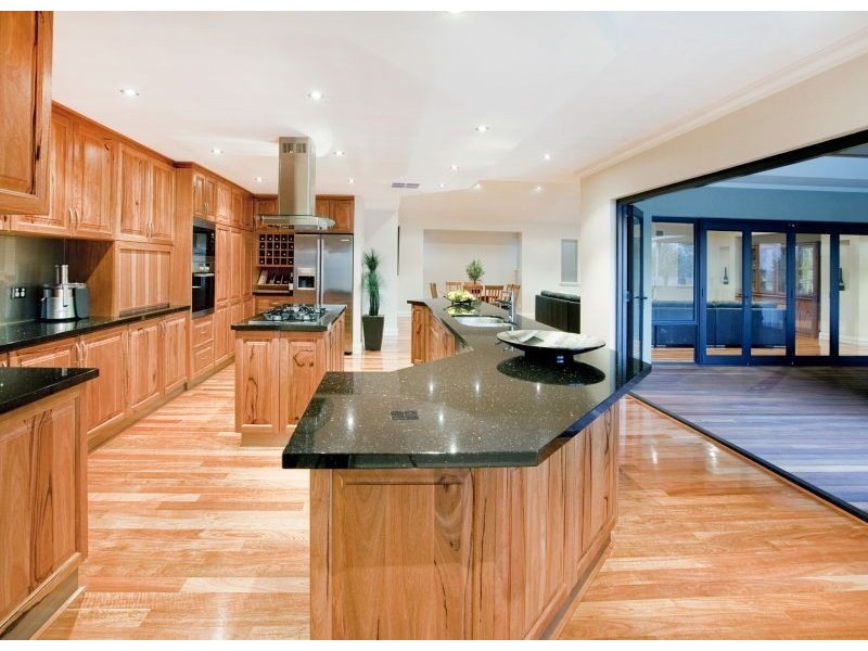 10 Plymouth Cove, Ocean Reef WA 6027