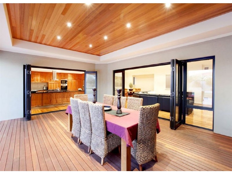 10 Plymouth Cove, Ocean Reef WA 6027