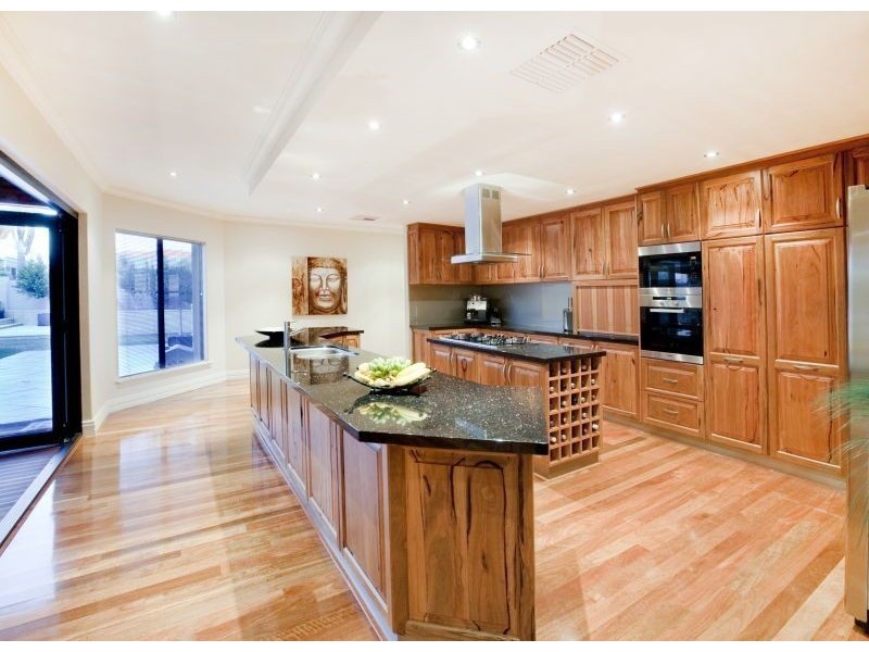 10 Plymouth Cove, Ocean Reef WA 6027