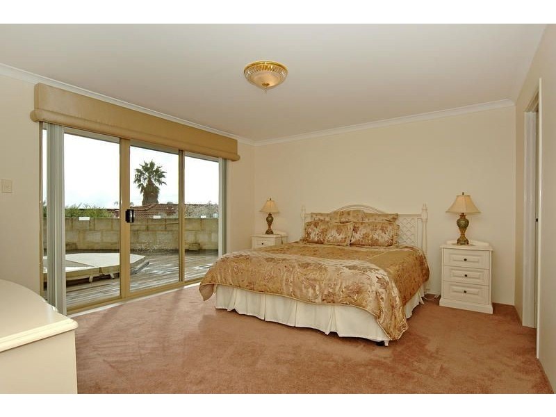 5 Clipper Court, Edgewater WA 6027