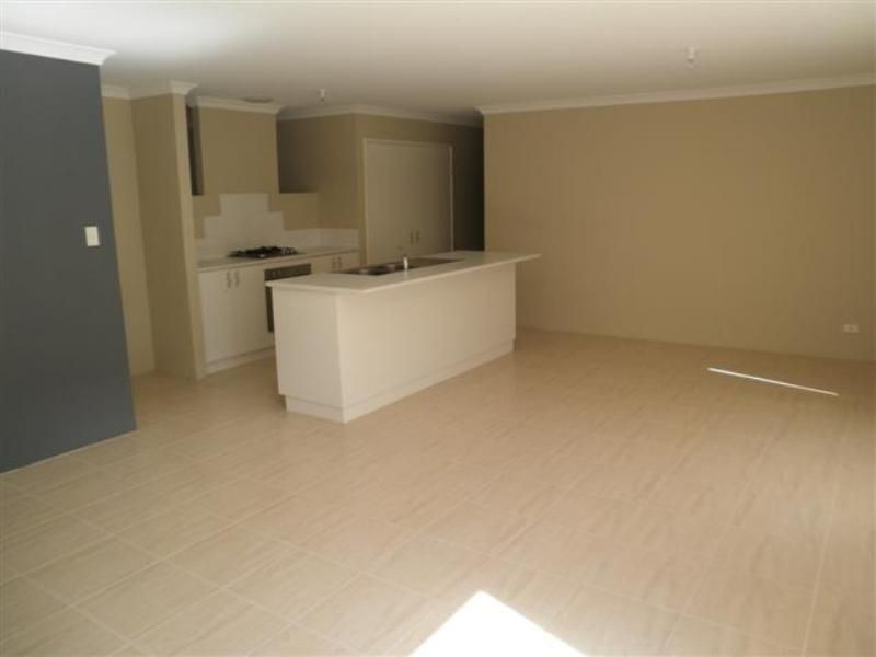 38 Chattanooga Vista, Clarkson WA 6030