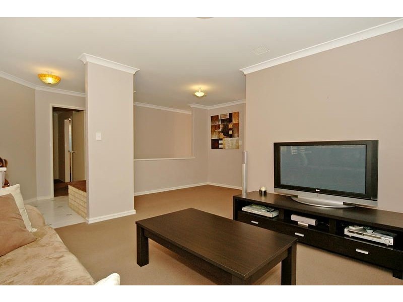31 St Barnabas Boulevard, Quinns Rocks WA 6030