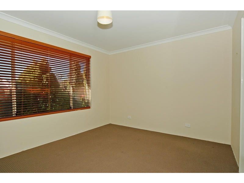 31 St Barnabas Boulevard, Quinns Rocks WA 6030