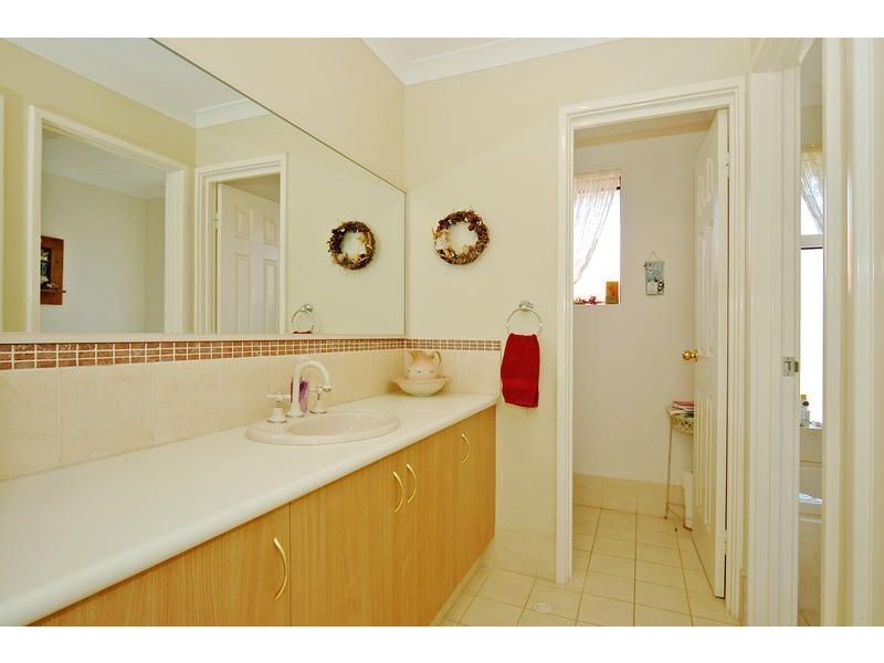 135 Gibbs Road, Nowergup WA 6032