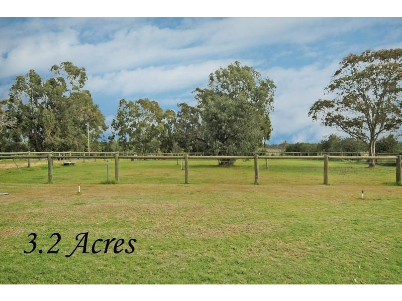 4 Dempster Place, Mariginiup WA 6065