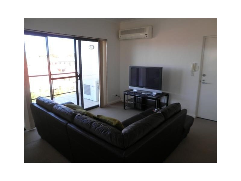 33/5 Shoveler Terrace, Joondalup WA 6027