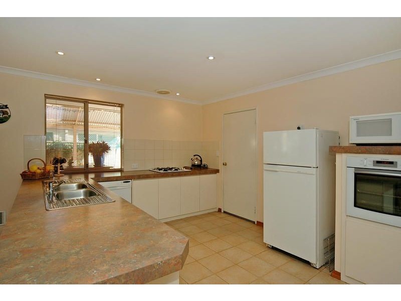 1 Siderno Rise, Hocking WA 6065
