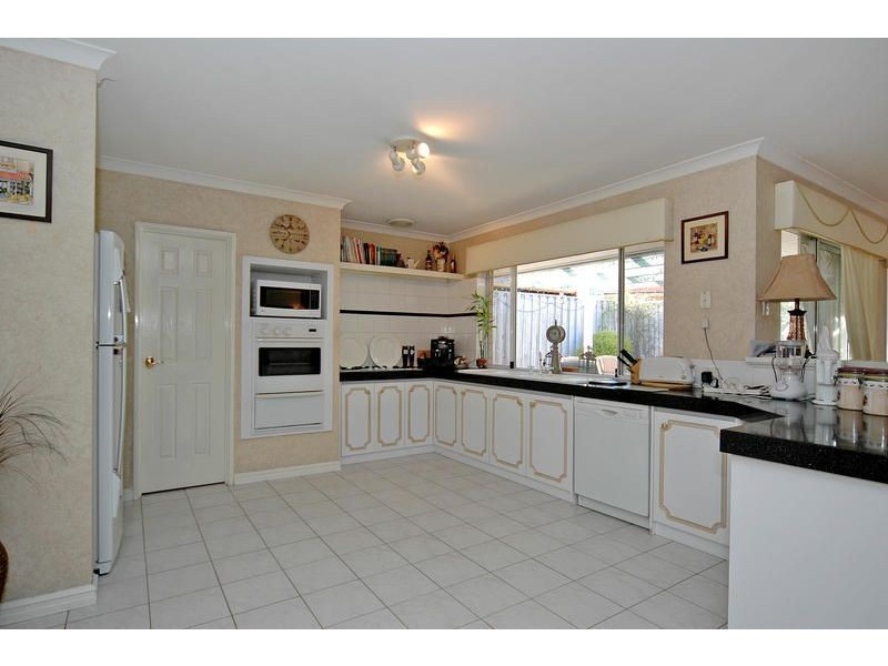 29 Parkstone Retreat, Currambine WA 6028