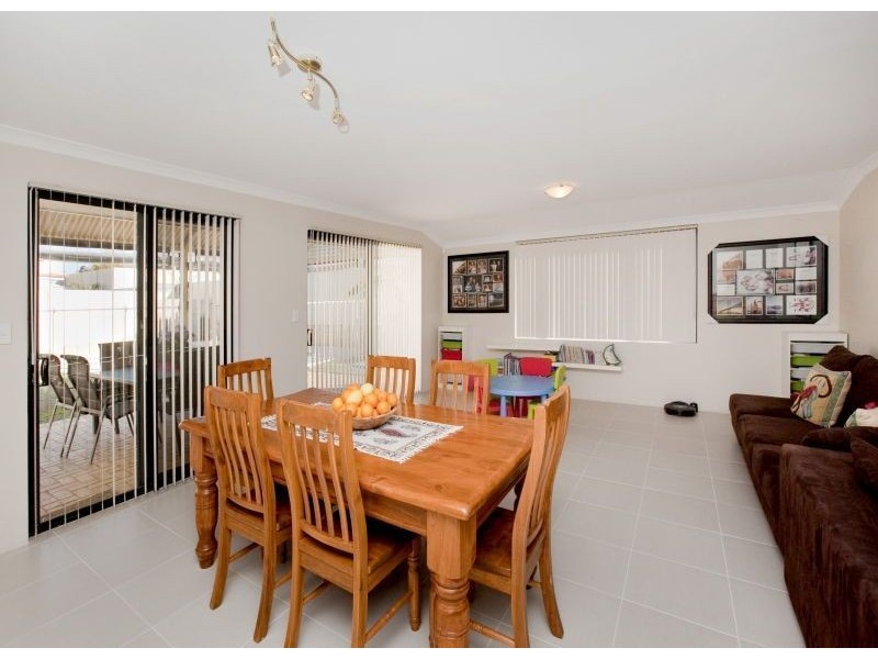 14 Lochmaben Retreat, Kinross WA 6028