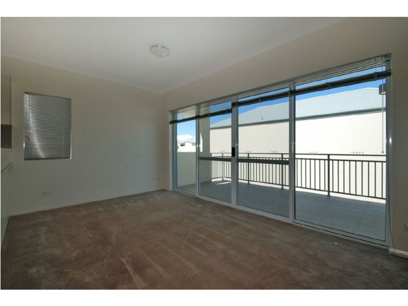 32/10 Pavonia Link, Clarkson WA 6030