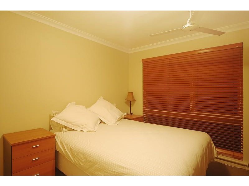 8A Cleveden Place, Kallaroo WA 6025