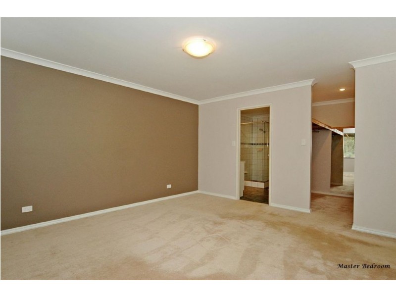 14 Leschenaultia Drive, Chittering WA 6084