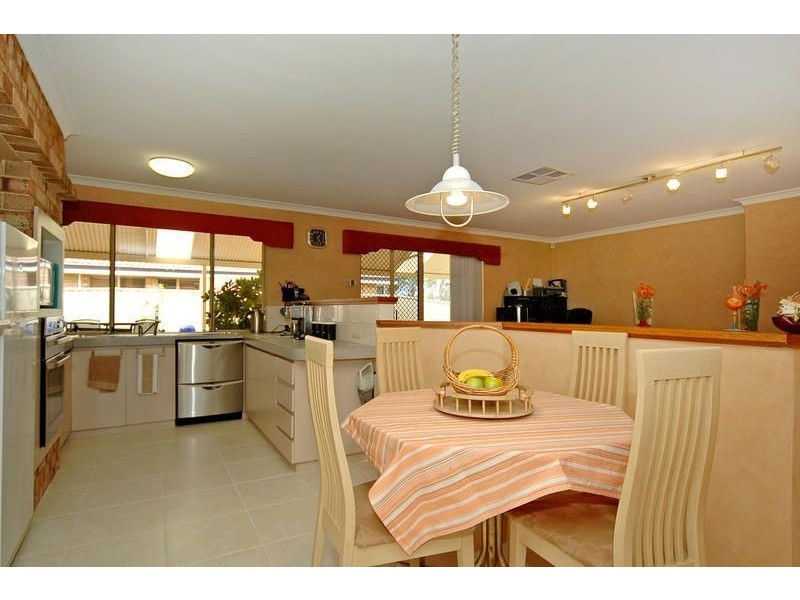 27 Regatta Drive, Edgewater WA 6027