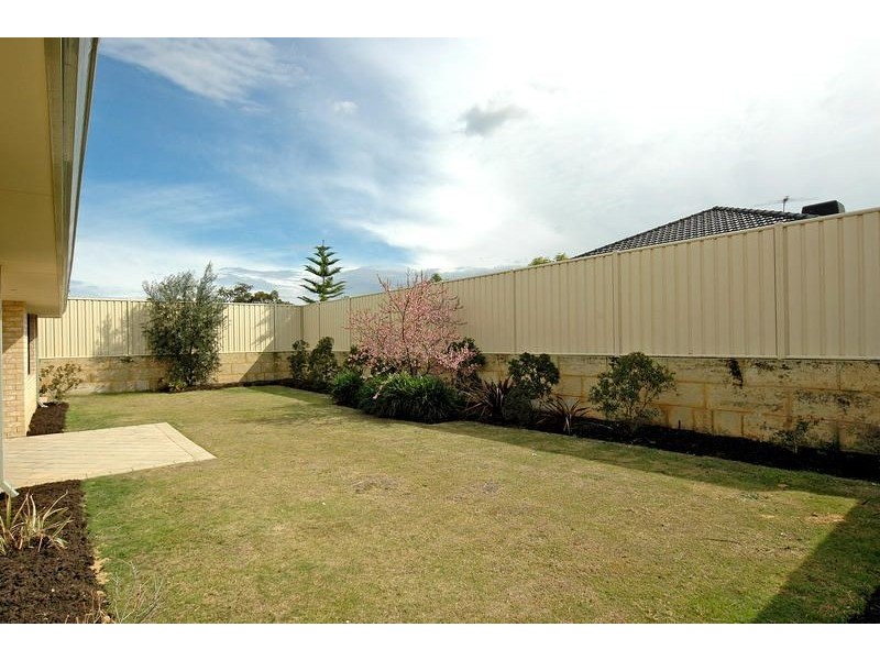 3 Diesel Lane, Tapping WA 6065