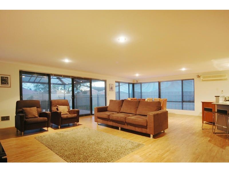 7 Conrad Way, Currambine WA 6028