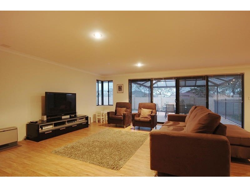 7 Conrad Way, Currambine WA 6028