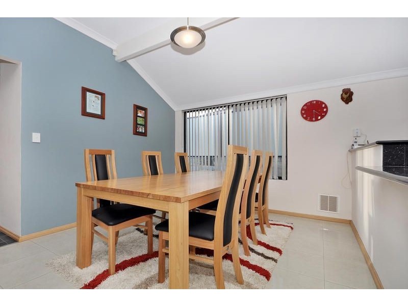 53 Hollins Bend, Madeley WA 6065