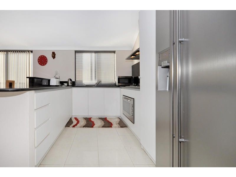 53 Hollins Bend, Madeley WA 6065