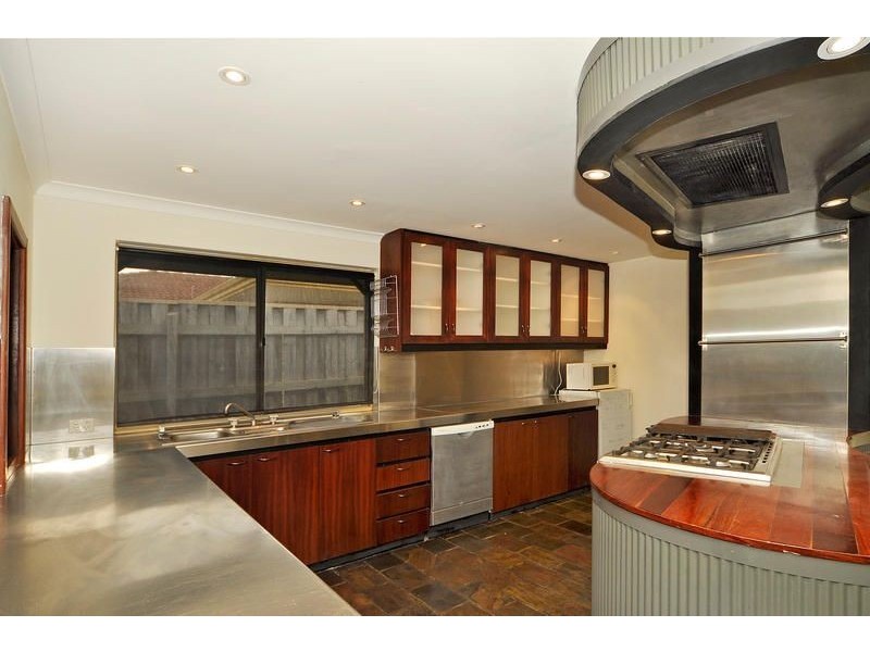 8 Simcoe Court, Joondalup WA 6027