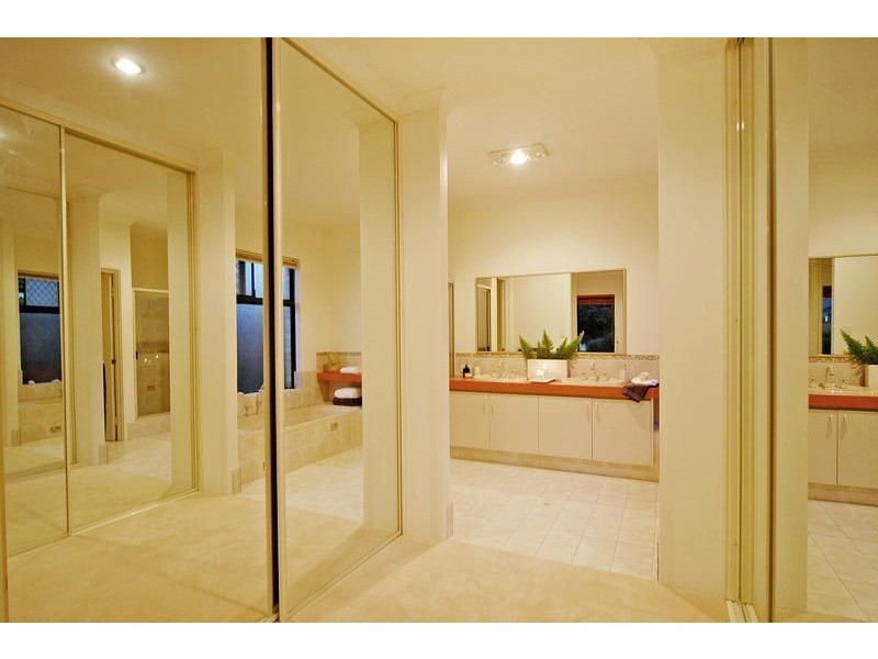 26 Regina Loop, Currambine WA 6028