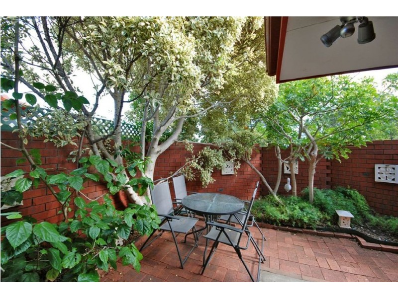 8/27 MacArthur Avenue, Padbury WA 6025