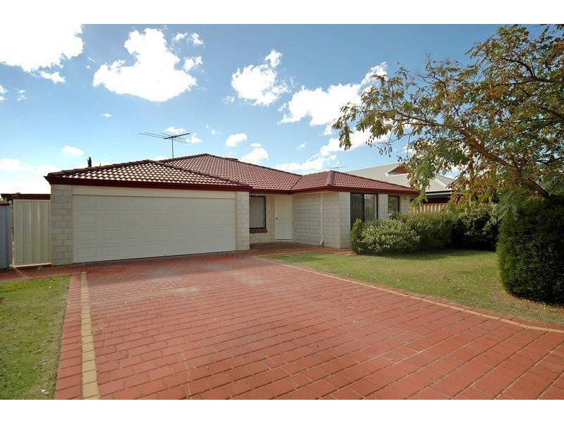 38 Kippilaw Loop, Carramar WA 6031