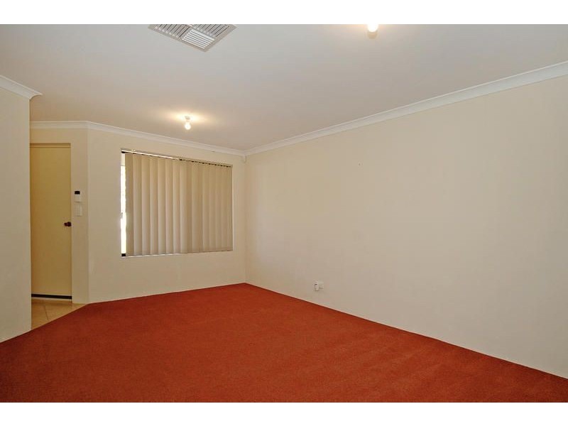 38 Kippilaw Loop, Carramar WA 6031