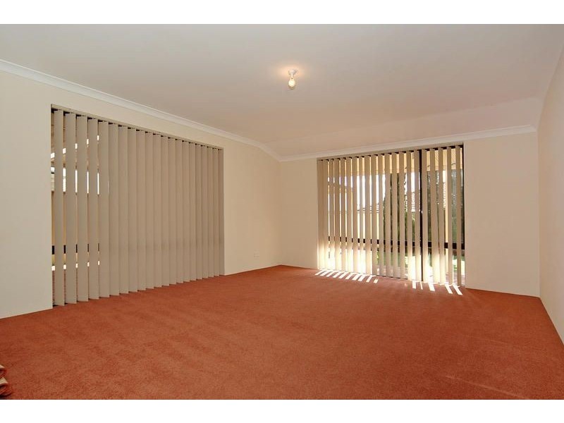38 Kippilaw Loop, Carramar WA 6031