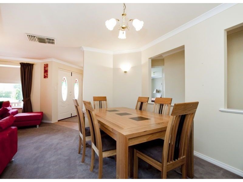 11 Kaufman Avenue, Ocean Reef WA 6027