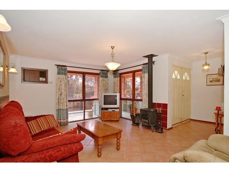 2 Ridge Close, Edgewater WA 6027