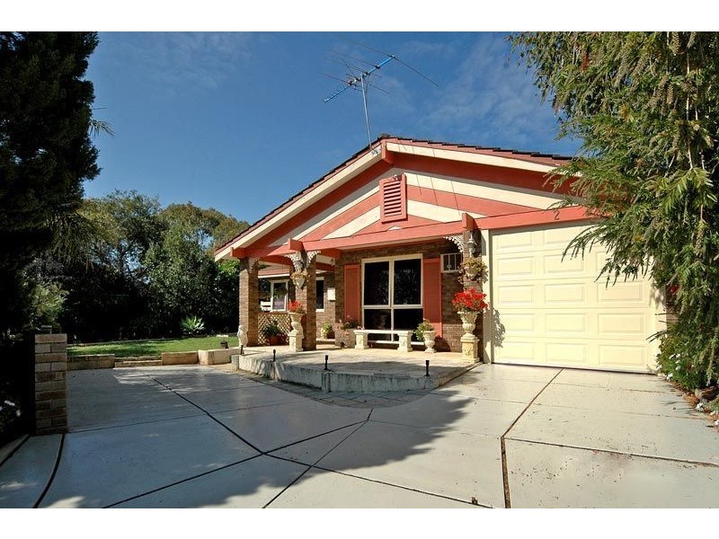 2 Ridge Close, Edgewater WA 6027