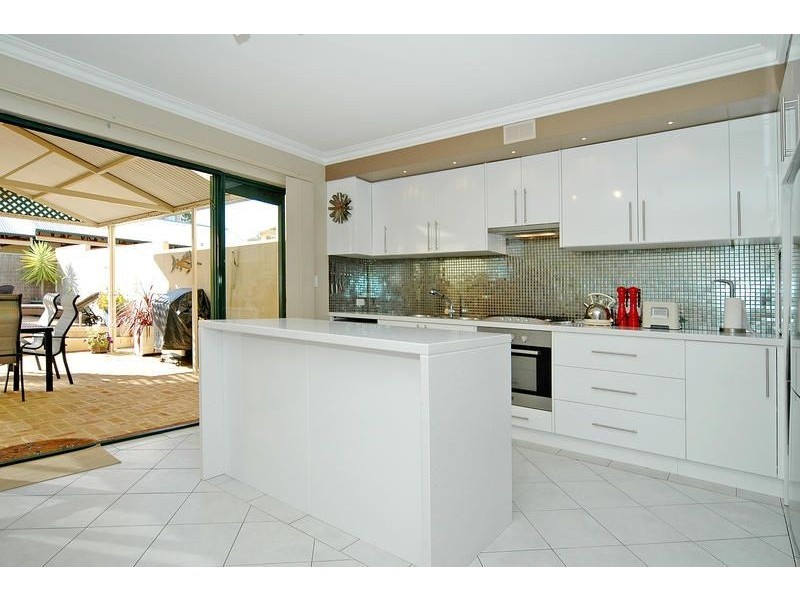 6/1 Piccadilly Circle, Joondalup WA 6027