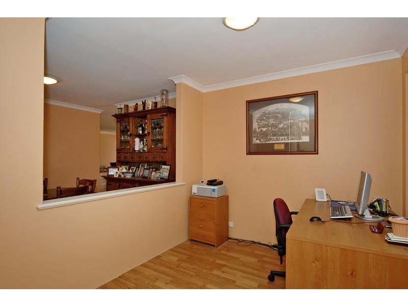 1 Siderno Rise, Hocking WA 6065