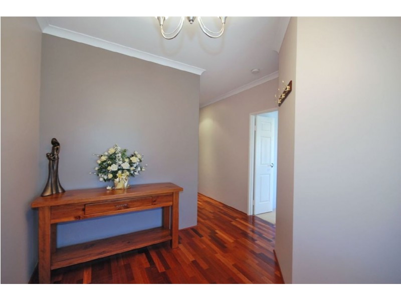 35 Meadowbrook Promenade, Currambine WA 6028