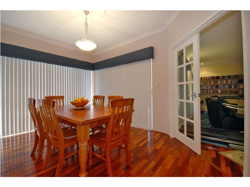 35 Meadowbrook Promenade, Currambine WA 6028