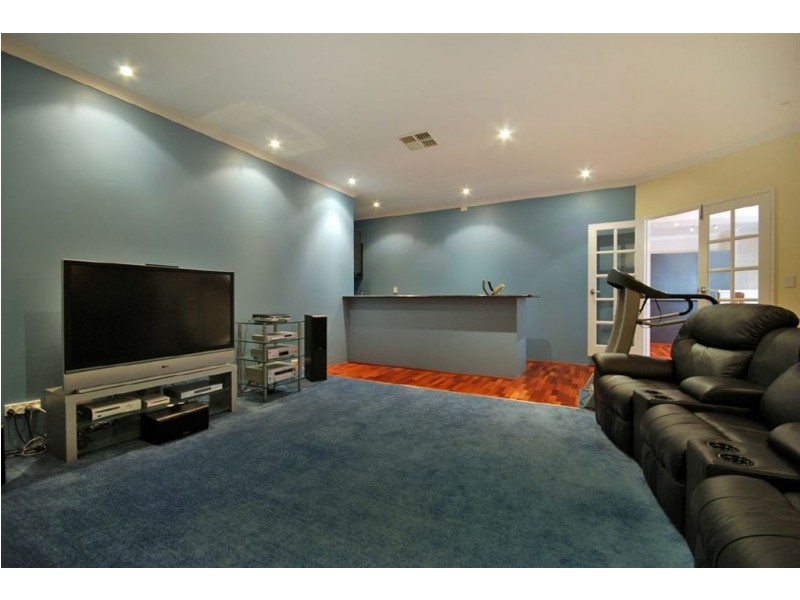 35 Meadowbrook Promenade, Currambine WA 6028