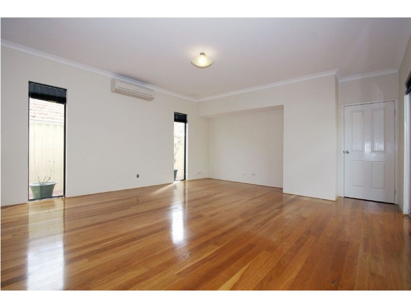 23 Selkirk Drive, Kinross WA 6028