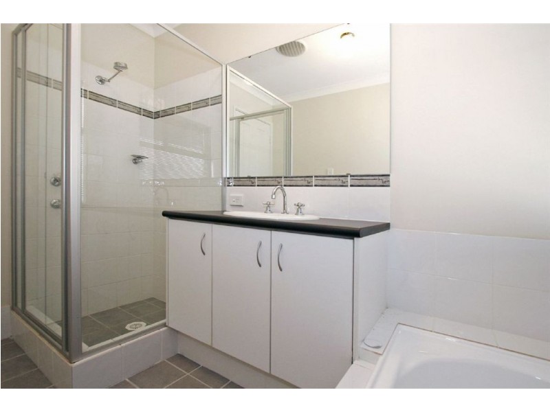 23 Selkirk Drive, Kinross WA 6028