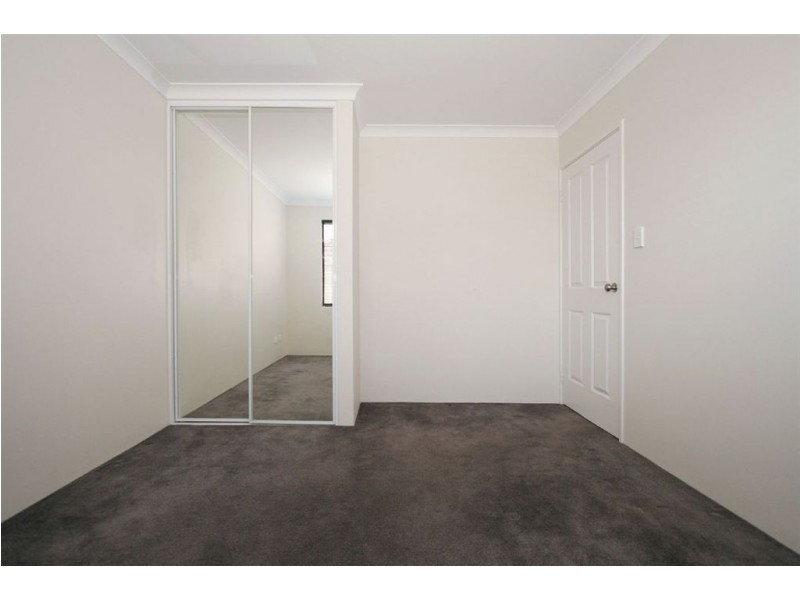 23 Selkirk Drive, Kinross WA 6028