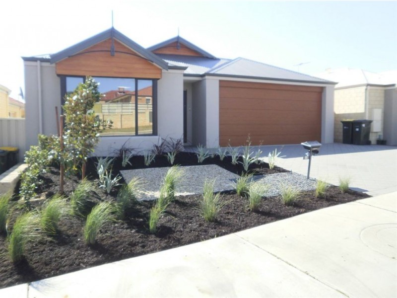 23 Selkirk Drive, Kinross WA 6028